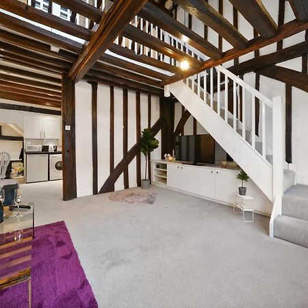 The Stunning Luxury Duplex Of Canterbury Bagian luar foto