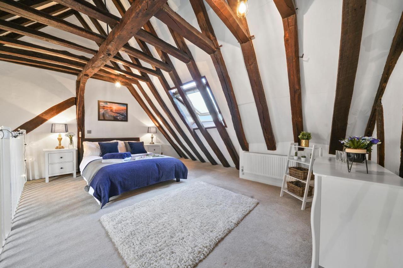 The Stunning Luxury Duplex Of Canterbury Bagian luar foto