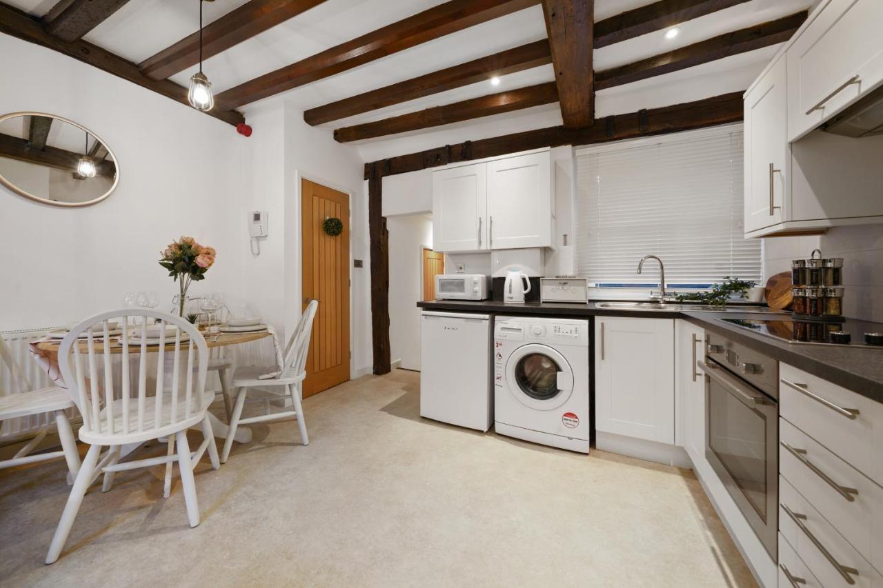 The Stunning Luxury Duplex Of Canterbury Bagian luar foto