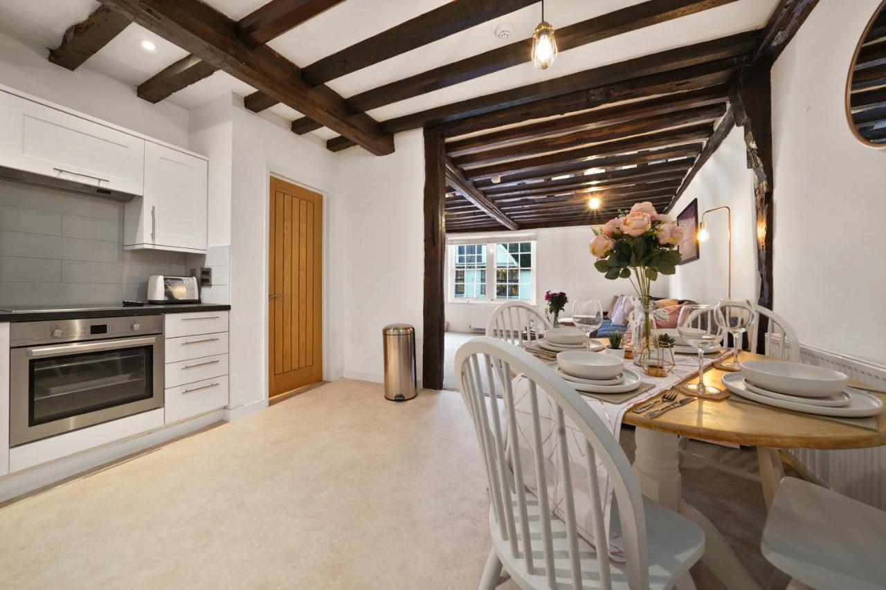 The Stunning Luxury Duplex Of Canterbury Bagian luar foto