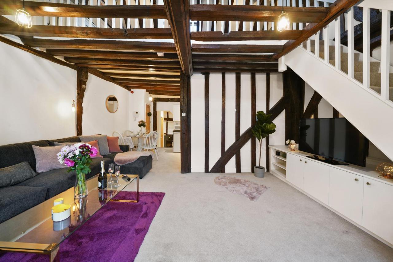 The Stunning Luxury Duplex Of Canterbury Bagian luar foto