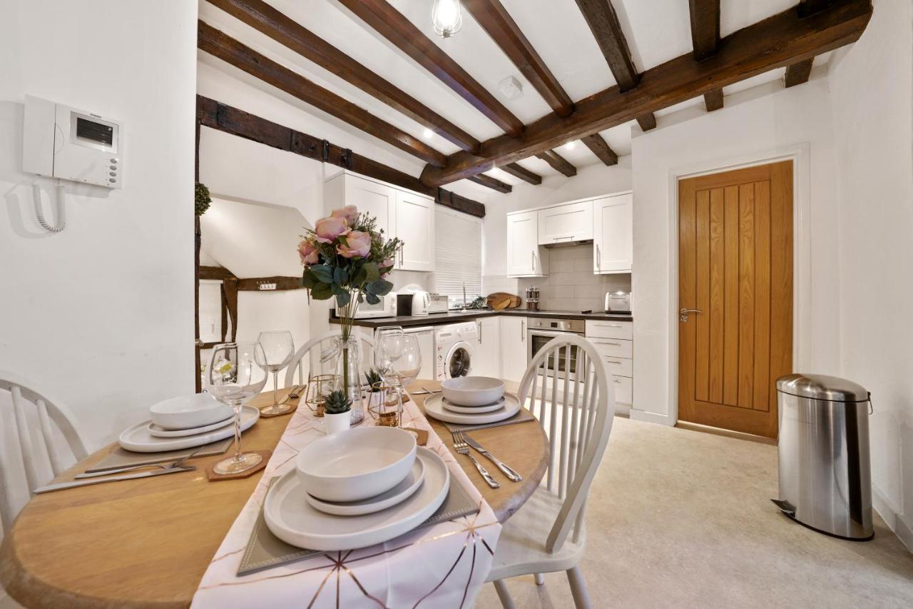 The Stunning Luxury Duplex Of Canterbury Bagian luar foto