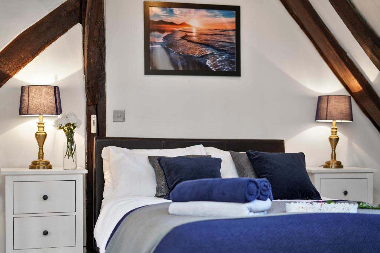 The Stunning Luxury Duplex Of Canterbury Bagian luar foto