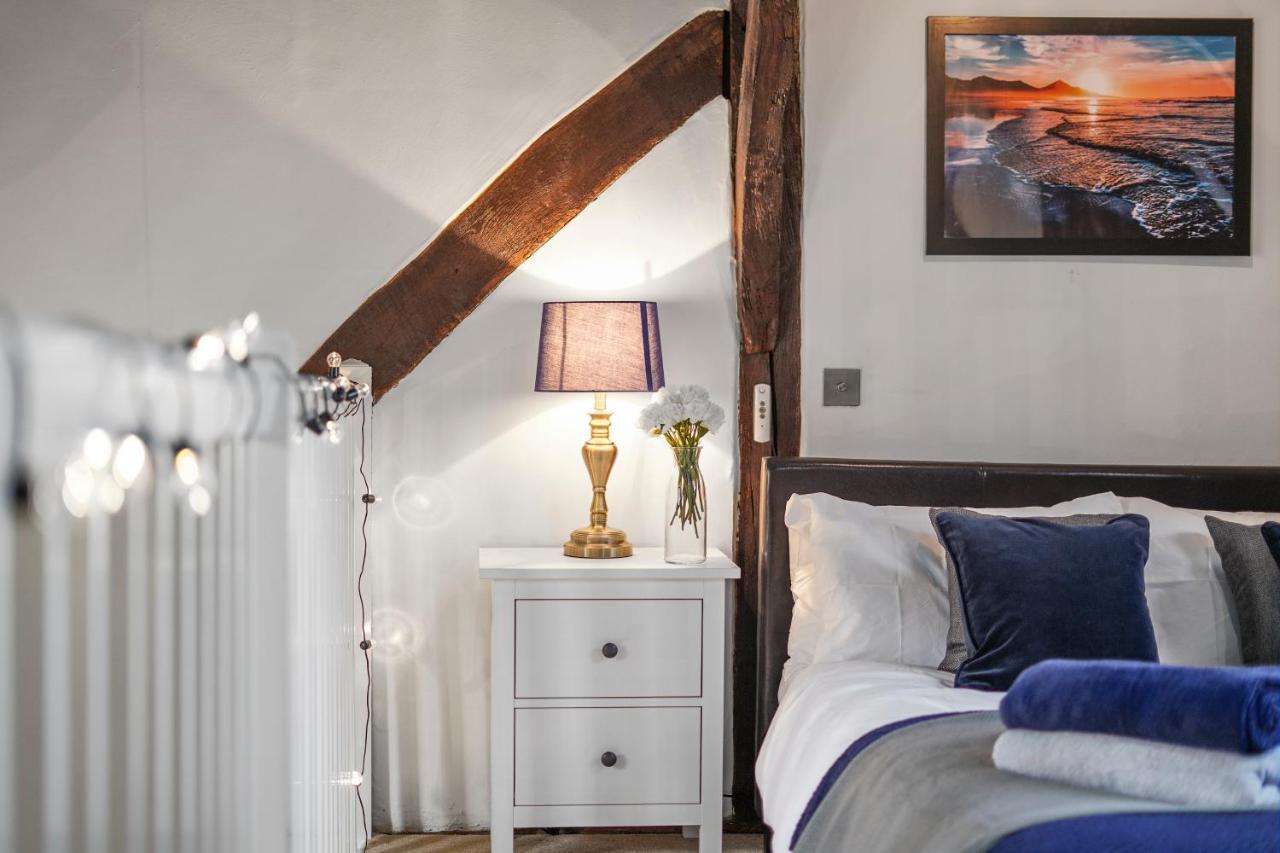 The Stunning Luxury Duplex Of Canterbury Bagian luar foto